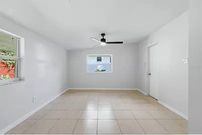 4620 Violet Avenue, Sarasota, FL 34233 - Photo 6