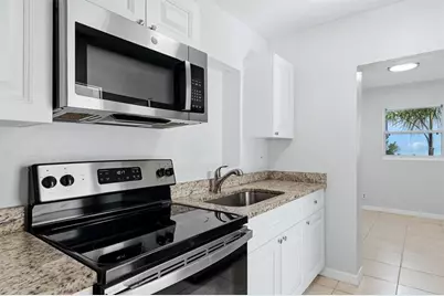 4620 Violet Avenue, Sarasota, FL 34233 - Photo 10