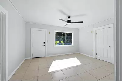 4620 Violet Avenue, Sarasota, FL 34233 - Photo 4