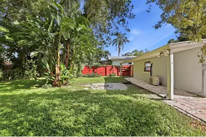4620 Violet Avenue, Sarasota, FL 34233 - Photo 30