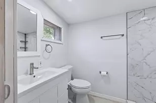 4620 Violet Ave, Sarasota, FL 34233 - Photo 14