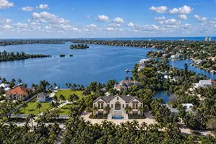 546 Freeling Dr, Sarasota, FL 34242 - Photo 4