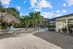 5206 7th Ave Dr W, Bradenton, FL 34209 - Photo 2