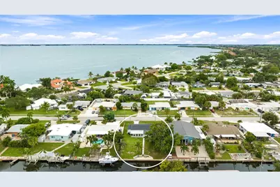 6815 Georgia Avenue, Bradenton, FL 34207 - Photo 2