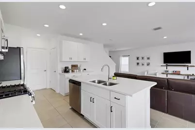 6308 Milestone Loop, Palmetto, FL 34221 - Photo 6