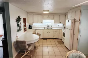 603 Cyprus Ct, Bradenton, FL 34207 - Photo 6