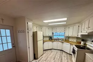 5619 Bayshore Rd, Palmetto, FL 34221 - Photo 4
