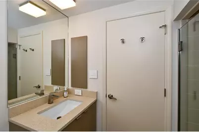 1211 Gulf Of Mexico Drive #302, Longboat Key, FL 34228 - Photo 30