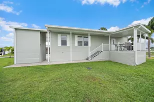298 Bahama Dr, Palmetto, FL 34221 - Photo 24