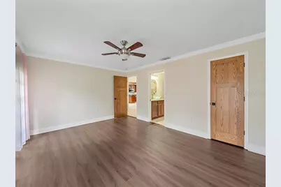 2499 Hillview Street, Sarasota, FL 34239 - Photo 12