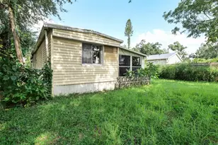 4863 Victoria Ave, Sarasota, FL 34233 - Photo 2