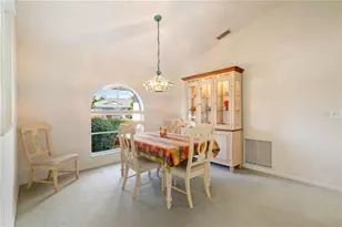 5628 Cynthia Ln, Sarasota, FL 34235 - Photo 18
