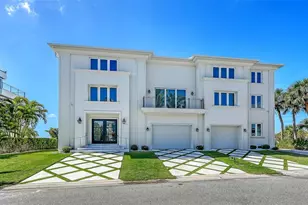 6529 Gulfside Rd, Longboat Key, FL 34228 - Photo 2