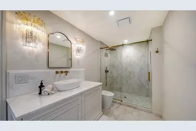 6529 Gulfside Road, Longboat Key, FL 34228 - Photo 30