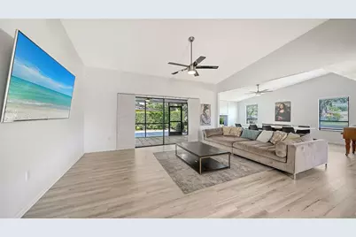 5744 Augusta Circle, Sarasota, FL 34238 - Photo 6