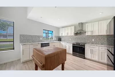 5744 Augusta Circle, Sarasota, FL 34238 - Photo 16