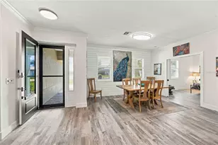 432 W Gate Dr, Venice, FL 34285 - Photo 4