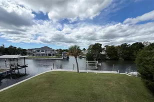 1610 NW 20th Ave, Crystal River, FL 34428 - Photo 1