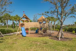 8521 Daybreak St, Sarasota, FL 34241 - Photo 14