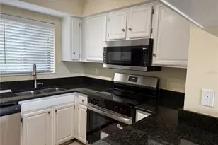 5697 Ashton Lake Dr, Sarasota, FL 34231 - Photo 12