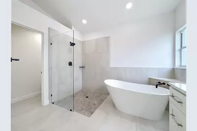 4190 Westbourne Circle, Sarasota, FL 34238 - Photo 16
