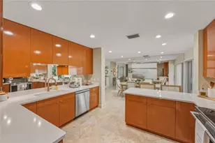 106 49th St, Holmes Beach, FL 34217 - Photo 20
