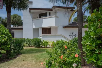 106 49th Street, Holmes Beach, FL 34217 - Photo 4
