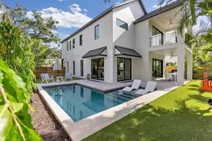 2425 Temple St, Sarasota, FL 34239 - Photo 48