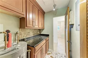 319 20th St E, Bradenton, FL 34208 - Photo 20