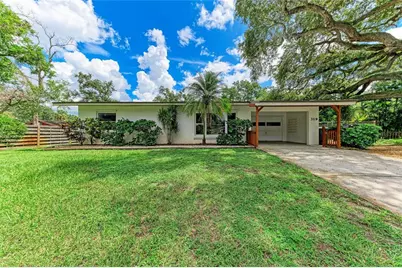 319 20th Street E, Bradenton, FL 34208 - Photo 10