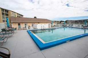 3710 Lake Bayshore Dr, Bradenton, FL 34205 - Photo 34