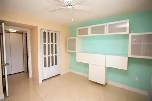 3710 Lake Bayshore Dr, Bradenton, FL 34205 - Photo 22