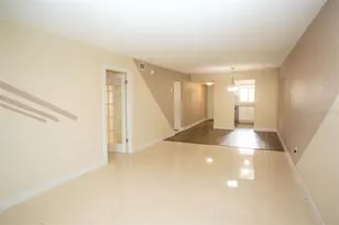 3710 Lake Bayshore Dr, Bradenton, FL 34205 - Photo 10