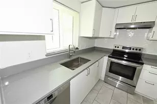 1922 Marcia St, Sarasota, FL 34231 - Photo 10