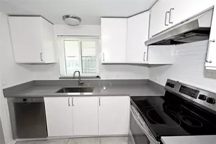 1922 Marcia St, Sarasota, FL 34231 - Photo 8