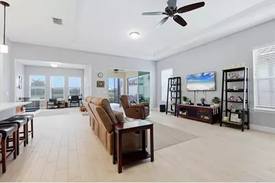 10018 Marbella Drive, Bradenton, FL 34211 - Photo 6