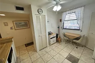 346 Springdale Dr W, Bradenton, FL 34210 - Photo 6