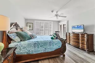 6480 Midnight Pass Rd, Sarasota, FL 34242 - Photo 4