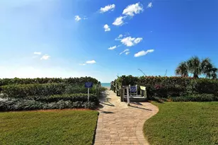 4525 Gulf of Mexico Dr, Longboat Key, FL 34228 - Photo 36