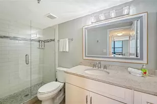 4525 Gulf of Mexico Dr, Longboat Key, FL 34228 - Photo 24