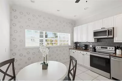 4006 5th Avenue, Holmes Beach, FL 34217 - Photo 10