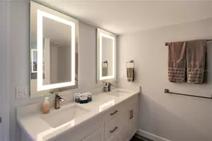 633 Alhambra Rd, Venice, FL 34285 - Photo 48
