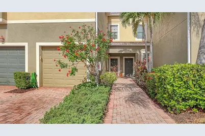 7927 Moonstone Drive #26-102, Sarasota, FL 34233 - Photo 2