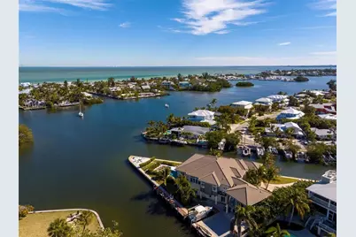 242 Oak Avenue, Anna Maria, FL 34216 - Photo 6