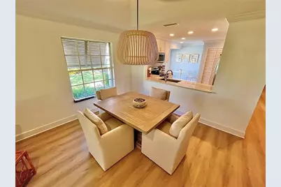 4005 Oakley Greene #19, Sarasota, FL 34235 - Photo 6
