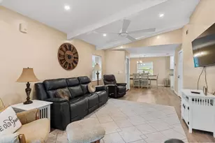 3452 Bay St, Sarasota, FL 34237 - Photo 8