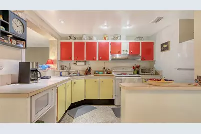 5302 Las Rosas, Sarasota, FL 34242 - Photo 10