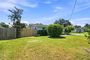 6203 Rodgers Ave, Sarasota, FL 34231 - Photo 4