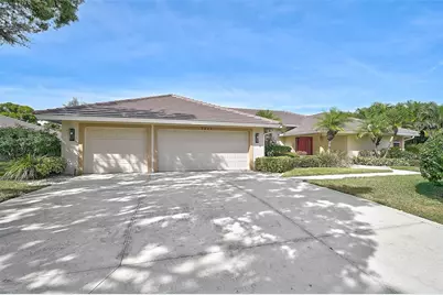 7570 Links Court, Sarasota, FL 34243 - Photo 6