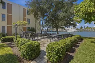 7540 Bay Island Dr S, South Pasadena, FL 33707 - Photo 44